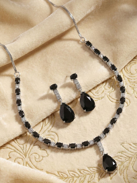 Black Alloy Elegant Necklace Set For Women
