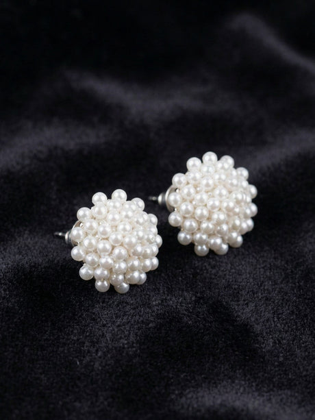White Elegant Earring Set