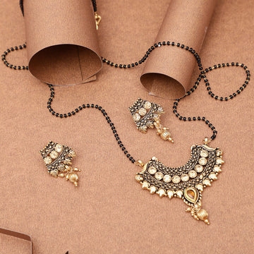 Mangalsutra with Earrings for Women | Buy Mangalsutra Online from Mekkna