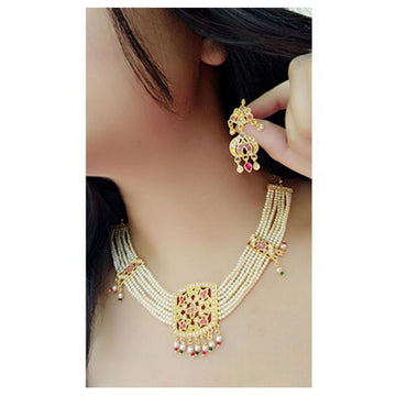 Necklace with Earrings for Women | Buy Jewelry set Online from Mekkna