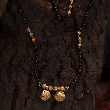 Mekkna Designed Gold Plated Mangalsutra for Women | Buy This Mangalsutra Online from Mekkna