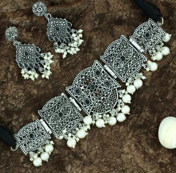 Mekkna Women's Pride Silver Plated Traditional Choker with Earrings for women | Buy This Choker set Online from Mekkna